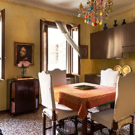 Ca' Zora - Contemporary & Barock House